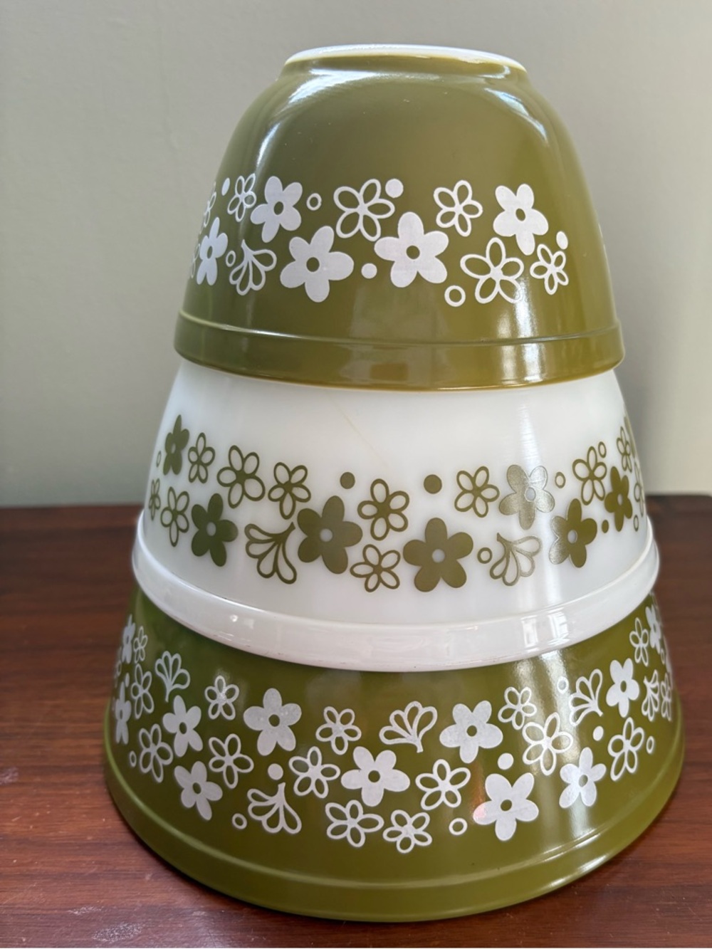 PYREX Crazy Daisy Spring Blossom Nesting Set Of 3 Mixing Bowls Vintage